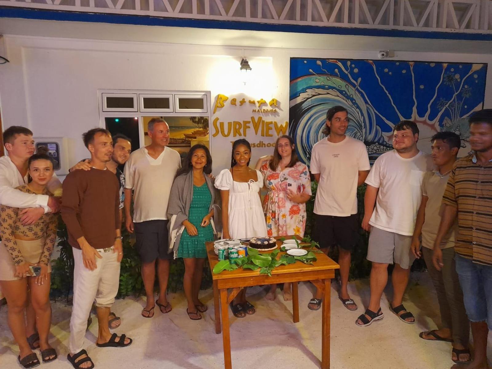 Batuta Maldives Surf View Hotel Thulusdhoo Ngoại thất bức ảnh
