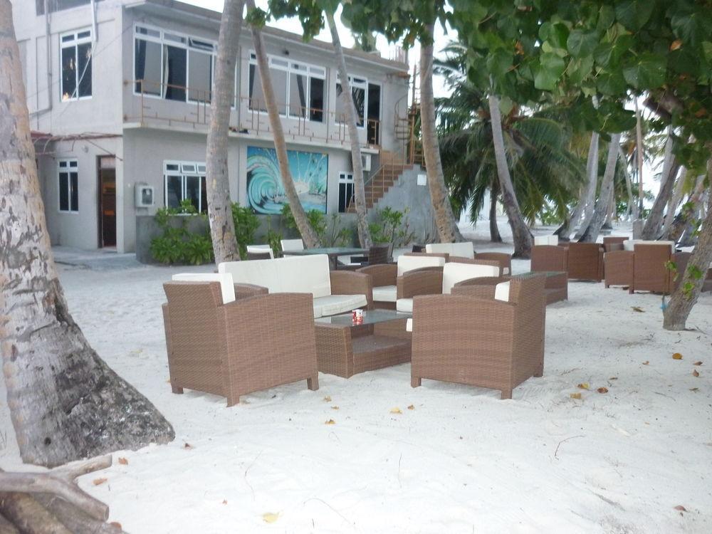 Batuta Maldives Surf View Hotel Thulusdhoo Ngoại thất bức ảnh